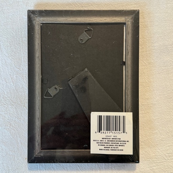 Black 4” x 6” Picture Frame - Picture 4 of 14
